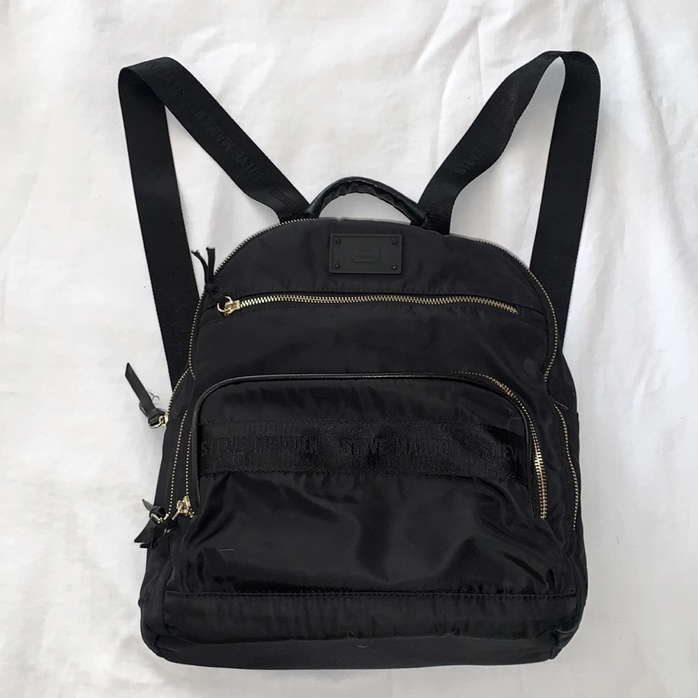 Steve Madden logo nylon bag